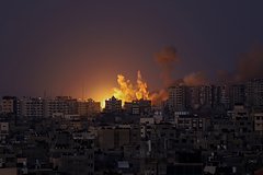 Журналист Херш заявил о планах Израиля уничтожить Газу авиабомбами JDAM